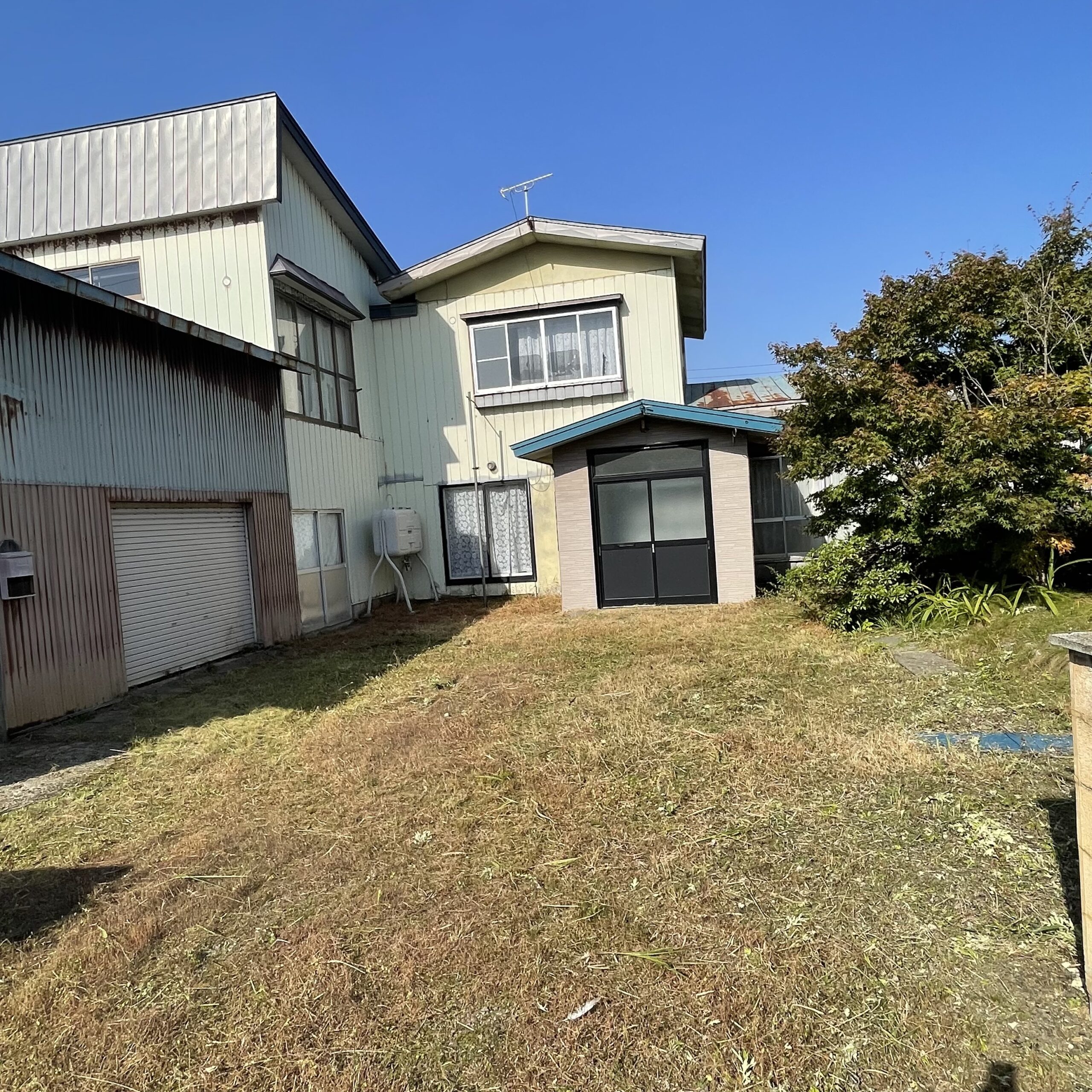 空き家の草刈り 